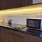 Apt Sudirman Suite 3BR With Infinity Pool & Netflix - Dżakarta