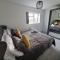 SAV 5 Bed Executive Detached House in Leicester