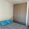 Departamento con cochera zona Guemes