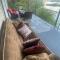 Brooklynns Bay, Elegant Lakefront Condo Retreat