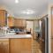 Private Master Suite in house - 14 miles To Downtown Minneapolis - بليموث