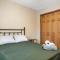 Private Master Suite in house - 14 miles To Downtown Minneapolis - بليموث