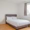 Modern Home with Games Room, Watford - Watford