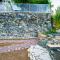 GARNET--A gem at DEE'S PEARL - Carriacou