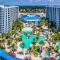 5 Star Resort 2BR 2 BATH King Suite Shuttle Pools Across from Beach 2208 - Destin