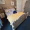 Harbour View Ground Floor Flat with Private Parking, only 5 Mins walk to harbour - Brixham