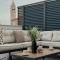 Dawn & Dusk - Modern Two Bedroom Apartment with Mountain Views