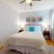 Cozy 1 Bed, 1 Bath In Brookline Village