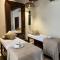 Ananda Hotel Boutique