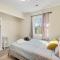 Chic home with king bed in Raleigh - رالي