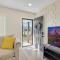 Chic home with king bed in Raleigh - رالي