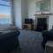 Greenwood South - Luxury beachfront home with log burner - Kames