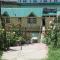 Houseboat Sweet Star