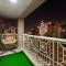2BR with Mini-Golf in DT Dubai with Partial Burj Khalifa View - Dubaj