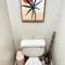Modern & Spacious Family and Friend 4B3B House - Moreno Valley
