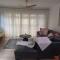 Cosy 2 bedroom apartment in a prominent area of East London NahoonNahooo