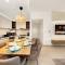 Lively New 2BR located between DIFC & Downtown with DIFC View - دبي