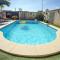 Superbe Villa T5 avec piscine privée proche plage et commerces climatisation et wifi