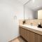 New Luxurious 4BR with Burj Khalifa & Dubai Fountain View Near DIFC - Dubaj