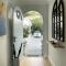 2 Riverside Oaks