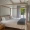 2 Riverside Oaks