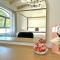 2 Riverside Oaks