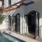 2 Riverside Oaks