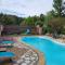 1 Chambre piscine commune et 1 Gite piscine privée La Sauvasse