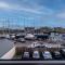 Harbour-View 2-Bed Serviced Apartment with Parking - 波蒂斯黑德