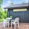 Three-Bedroom Holiday Home In Dronningmolle - Dronningmølle