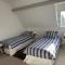 BenerInn Au calme Une maison 3 chambres 125 m2 ou Une maison 2 chambres 50 m2 ou les 2 maisons