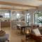 2 Riverside Oaks