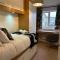 Kings Reach Slough nr Legoland and Ascot Stylish Homely House Sleeps Eight - Langley Marish