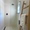 2 Riverside Oaks