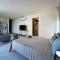 Chic Loft Steps from the Beach - 奥尔沃克斯岛