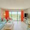 OCSH105 Ocean Shores Oceanfront 3BR/2B Condo, Private Balcony - Myrtle Beach