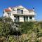 Apartments Kostelic - 穆泰尔岛