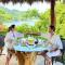 Isla Chiquita Glamping Hotel