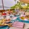 Isla Chiquita Glamping Hotel