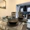 3BED - Wigan - 8Guests - Driveway - EasyCentralAccess - Pemberton