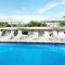 Reef Luxury Apartment