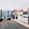 Boutique BEACH Luxury at Oracle 20608
