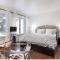 Perfect Inside Downtown Aspen Location! Romantic 1300 ft, 4 Blocks or 396 m, to AJAX or Aspen Mountain - Aspen