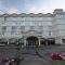St. Albert Inn & Suites