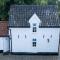 Detached heritage home in the Norfolk Broads - Acle