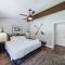 YOUR New Luxury Lakeview Condo w Pool Access