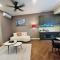 The Atrium at Jalan Ampang by OKBnB - Modern Stylish 2Bedroom with FREE WiFi and Carpark - 吉隆坡