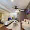 The Atrium at Jalan Ampang by OKBnB - Modern Stylish 2Bedroom with FREE WiFi and Carpark - 吉隆坡