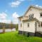 Nice Home In Ambjörnarp With Lake View - Ambjörnarp