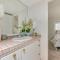 12 Mi to Downtown Dallas Irving Condo with Balcony - ايرفينغ